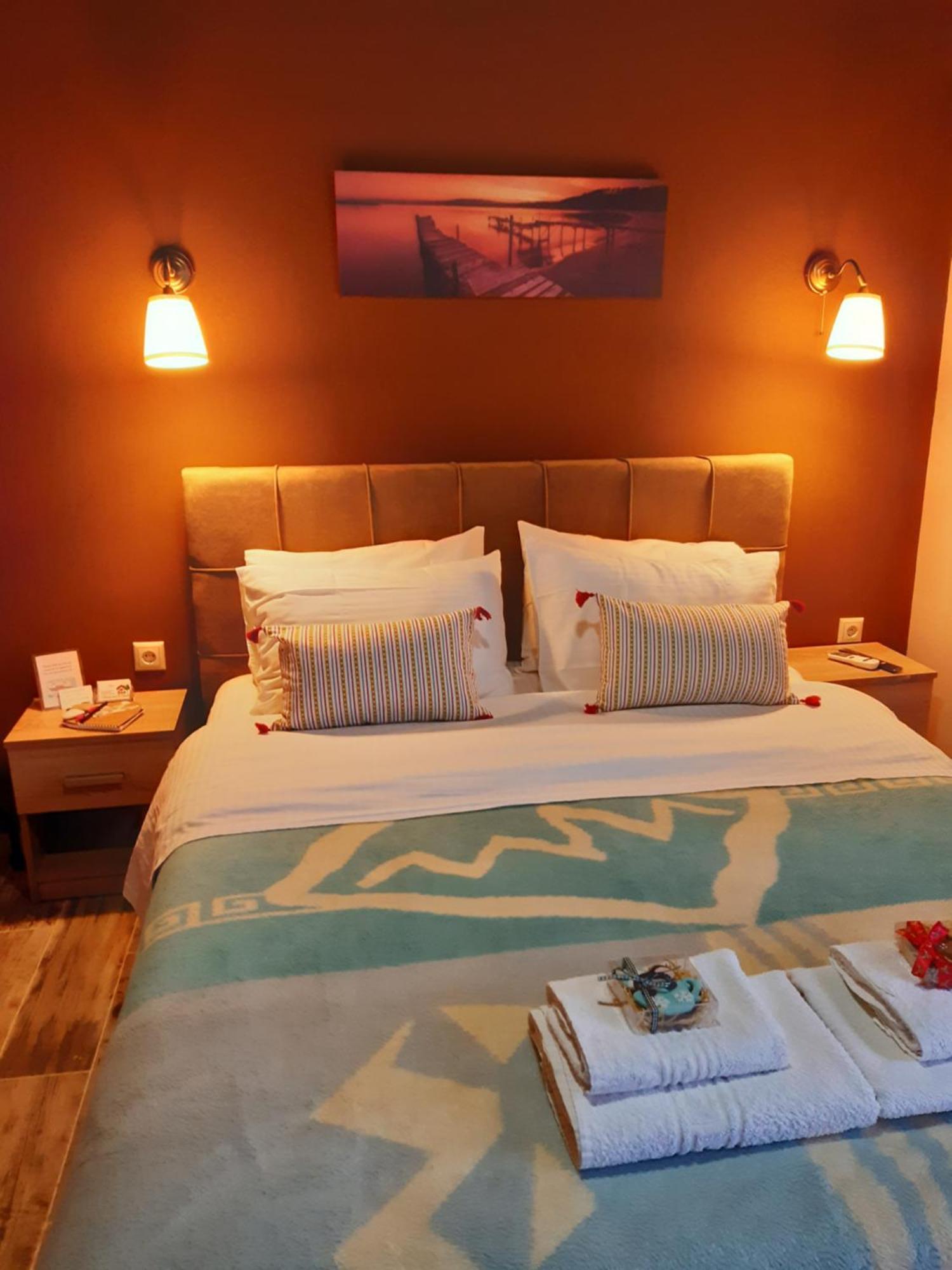 Room Near The Airport Pikérmion Camera foto